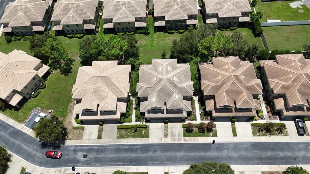 En Venta: $534,000 (3 camas, 3 baños, 2250 Pies cuadrados)