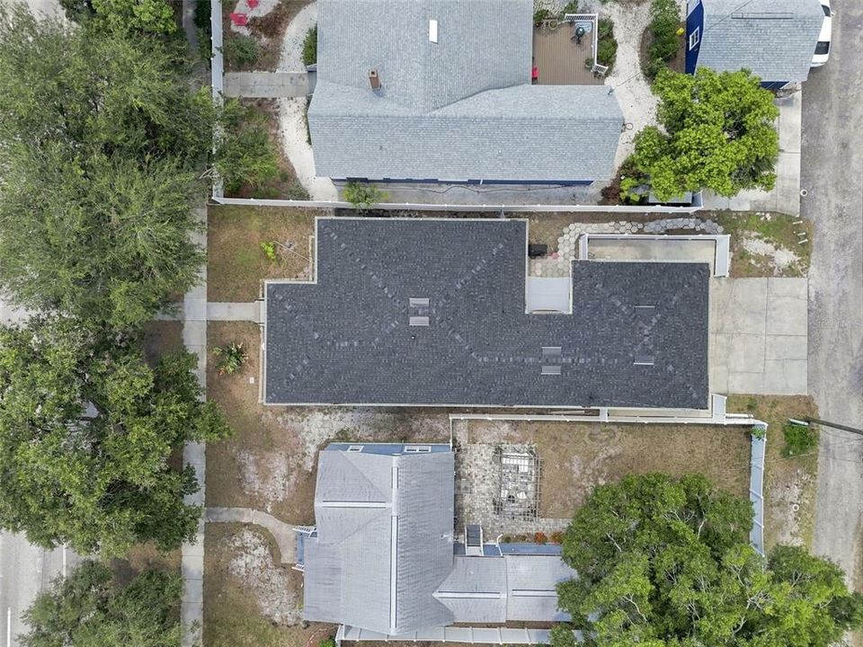 En Venta: $599,900 (4 camas, 4 baños, 2211 Pies cuadrados)