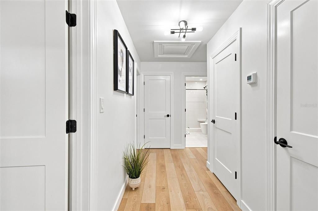 En Venta: $599,900 (4 camas, 4 baños, 2211 Pies cuadrados)