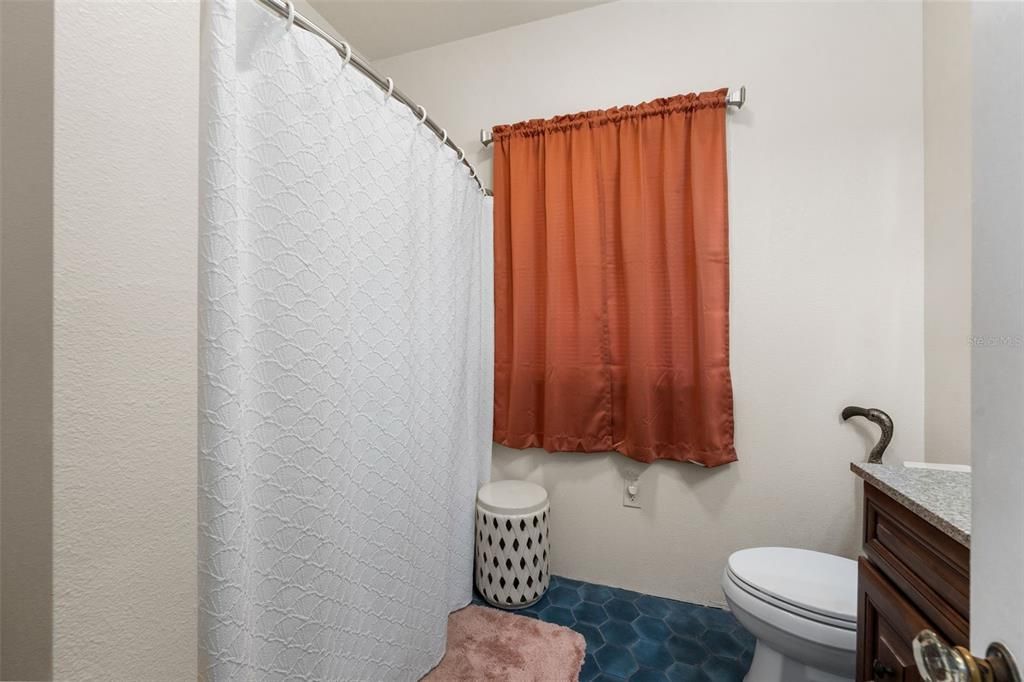For Sale: $359,000 (4 beds, 3 baths, 2079 Square Feet)