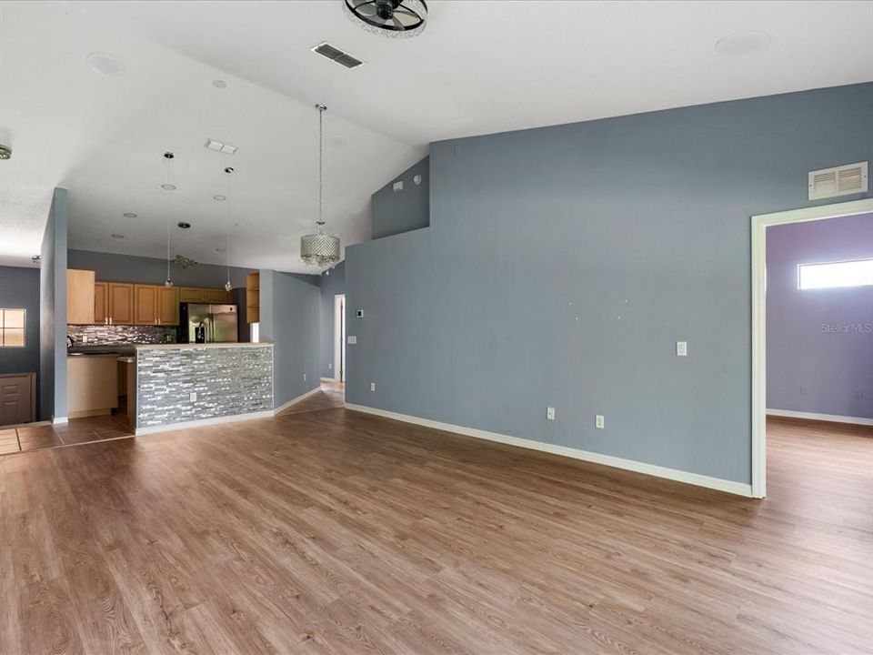 En Venta: $219,900 (3 camas, 2 baños, 1291 Pies cuadrados)
