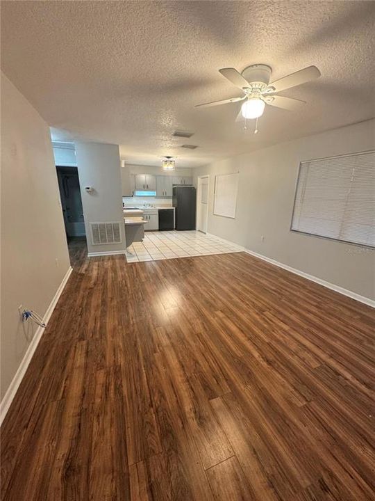 For Rent: $1,750 (2 beds, 1 baths, 850 Square Feet)