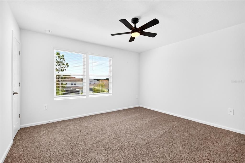 For Sale: $239,900 (2 beds, 2 baths, 1160 Square Feet)