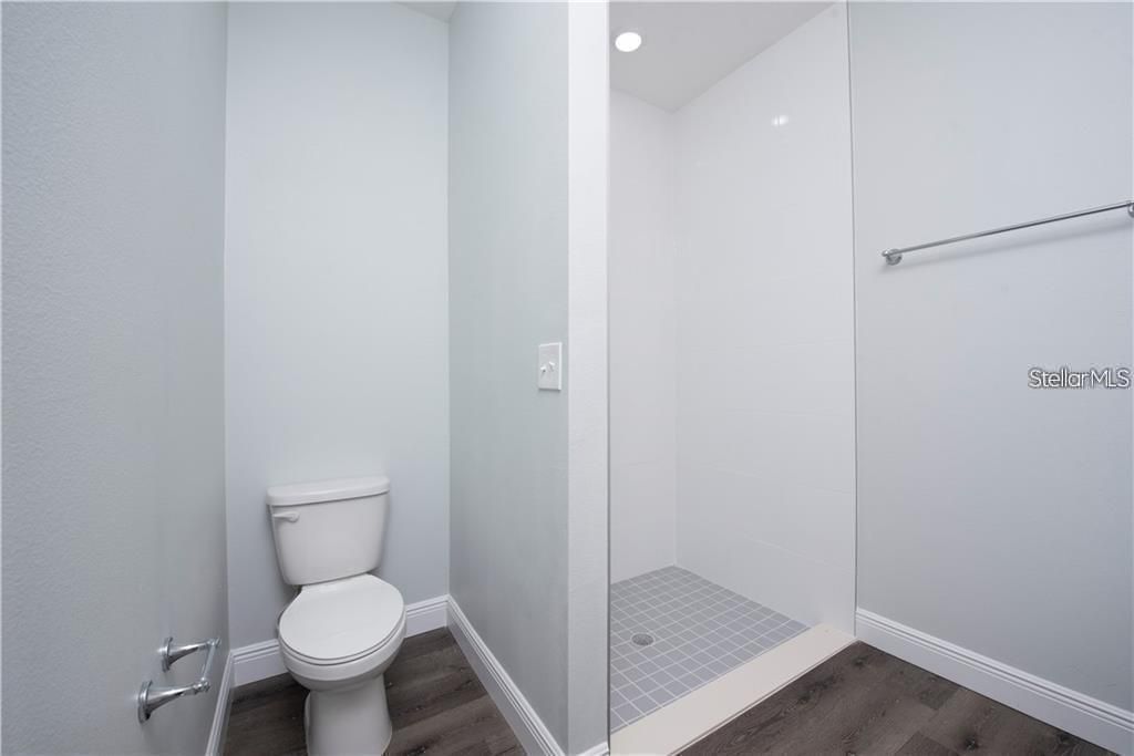 For Rent: $2,297 (3 beds, 2 baths, 1270 Square Feet)