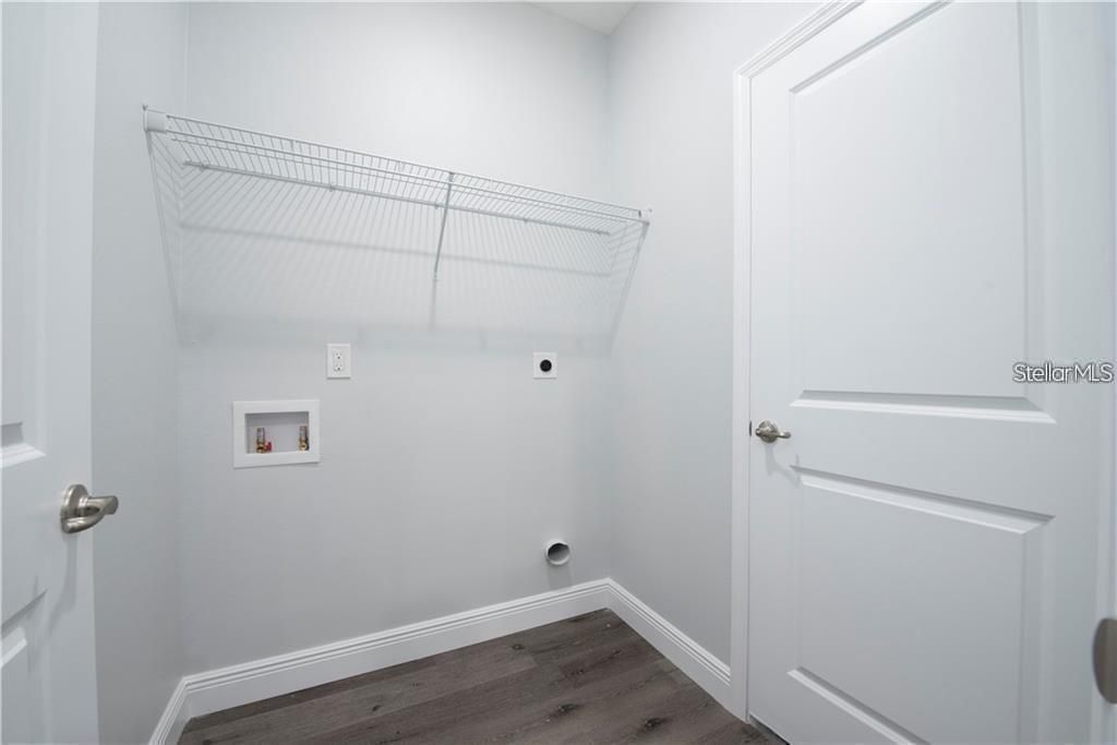 For Rent: $2,297 (3 beds, 2 baths, 1270 Square Feet)