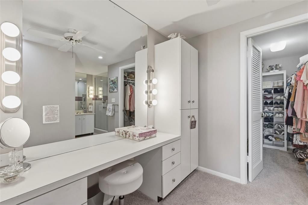 For Rent: $2,995 (1 beds, 1 baths, 1180 Square Feet)