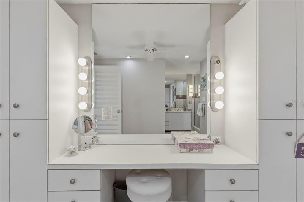 For Rent: $2,995 (1 beds, 1 baths, 1180 Square Feet)
