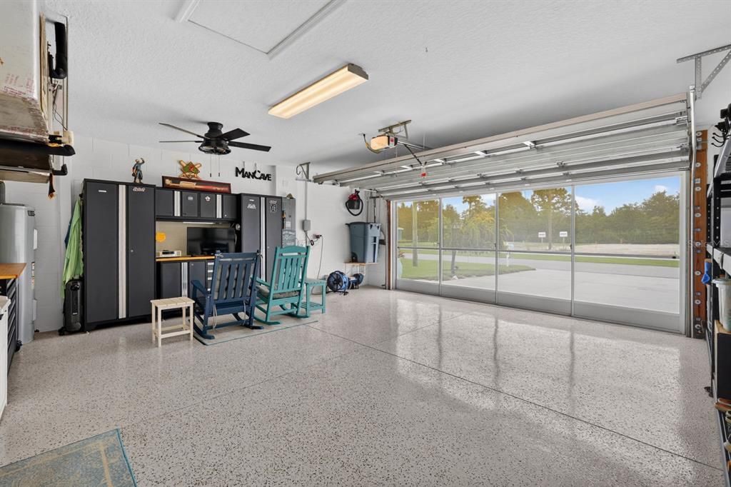 En Venta: $385,000 (3 camas, 2 baños, 1832 Pies cuadrados)