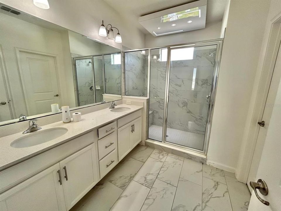 For Rent: $2,800 (4 beds, 3 baths, 2408 Square Feet)