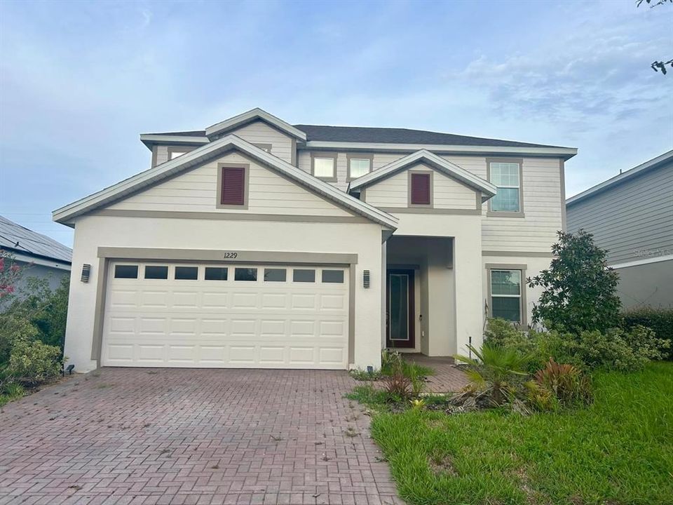 For Rent: $2,800 (4 beds, 3 baths, 2408 Square Feet)