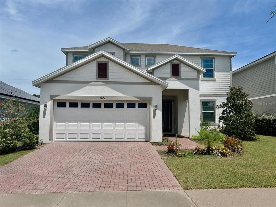 For Rent: $2,800 (4 beds, 3 baths, 2408 Square Feet)