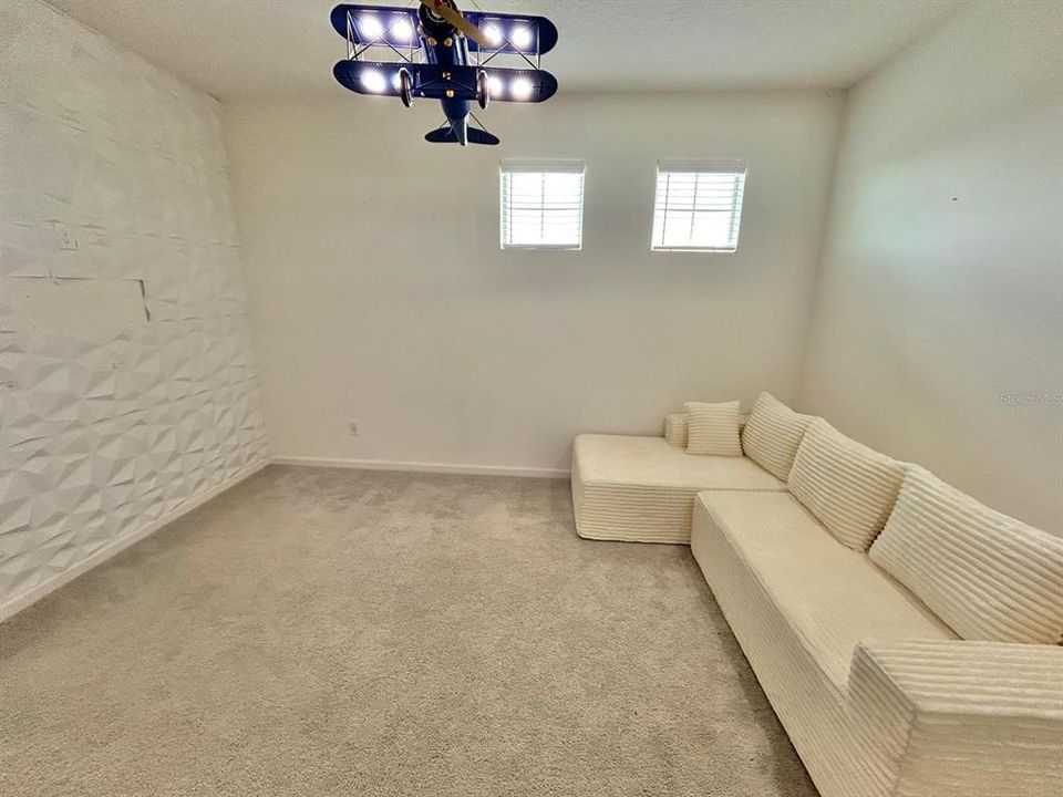 For Rent: $2,800 (4 beds, 3 baths, 2408 Square Feet)