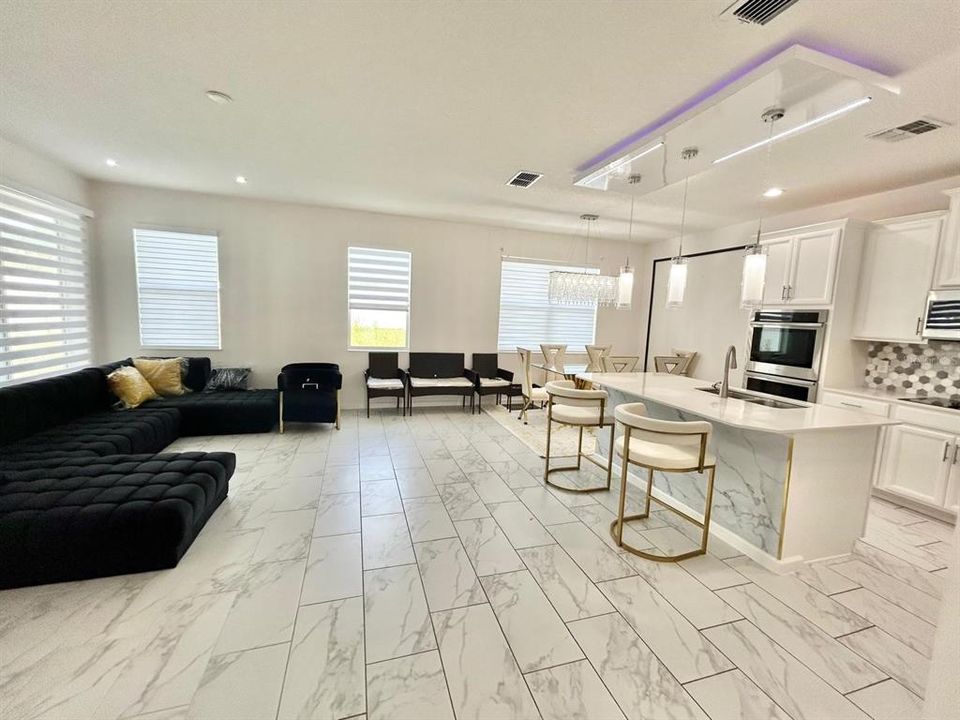 For Rent: $2,800 (4 beds, 3 baths, 2408 Square Feet)
