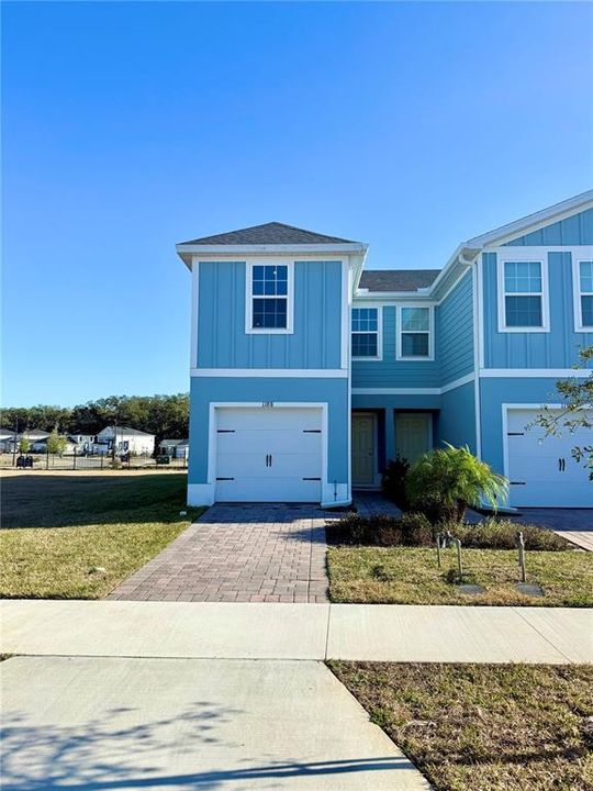 For Rent: $1,700 (3 beds, 2 baths, 1445 Square Feet)