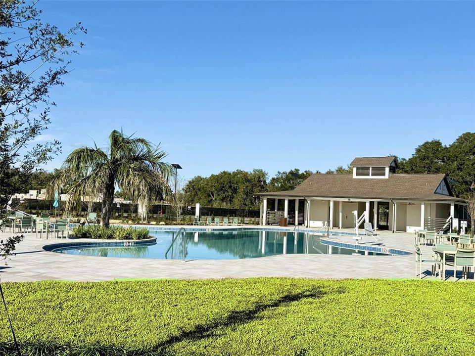 For Rent: $1,700 (3 beds, 2 baths, 1445 Square Feet)