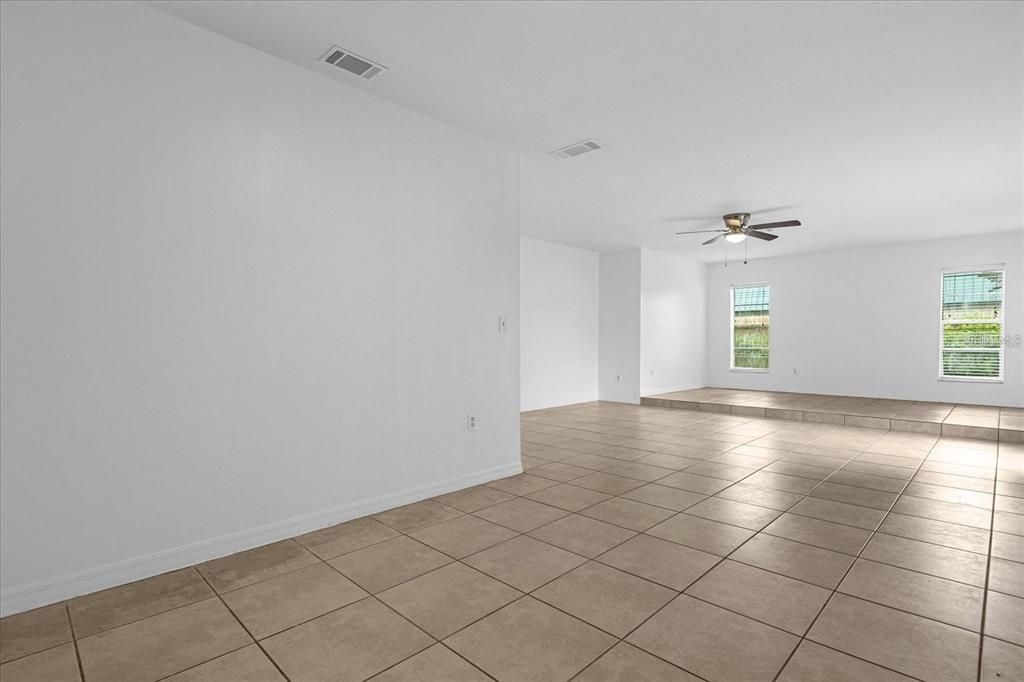 For Rent: $2,400 (3 beds, 2 baths, 1330 Square Feet)