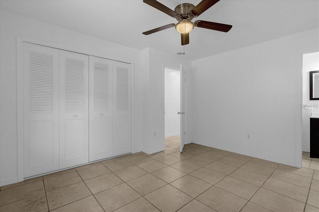 For Rent: $2,400 (3 beds, 2 baths, 1330 Square Feet)