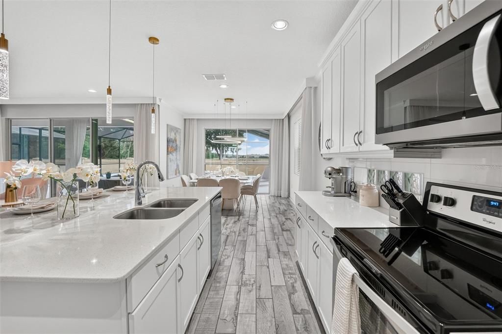 En Venta: $725,000 (6 camas, 6 baños, 3067 Pies cuadrados)