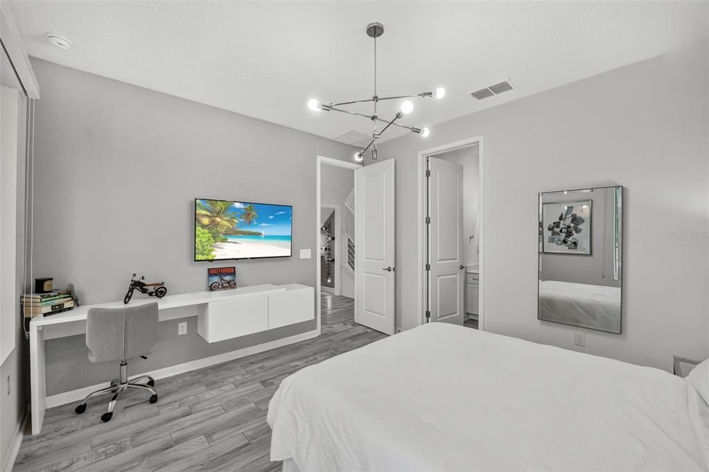 En Venta: $725,000 (6 camas, 6 baños, 3067 Pies cuadrados)