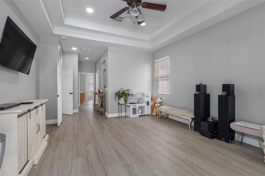 For Rent: $4,300 (4 beds, 3 baths, 3526 Square Feet)