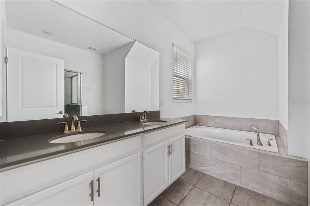 For Rent: $2,800 (4 beds, 3 baths, 2469 Square Feet)