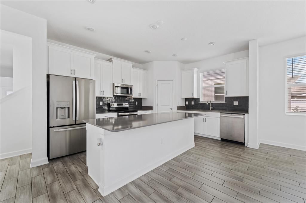 For Rent: $2,800 (4 beds, 3 baths, 2469 Square Feet)