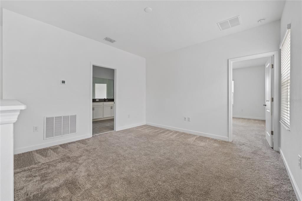 For Rent: $2,800 (4 beds, 3 baths, 2469 Square Feet)