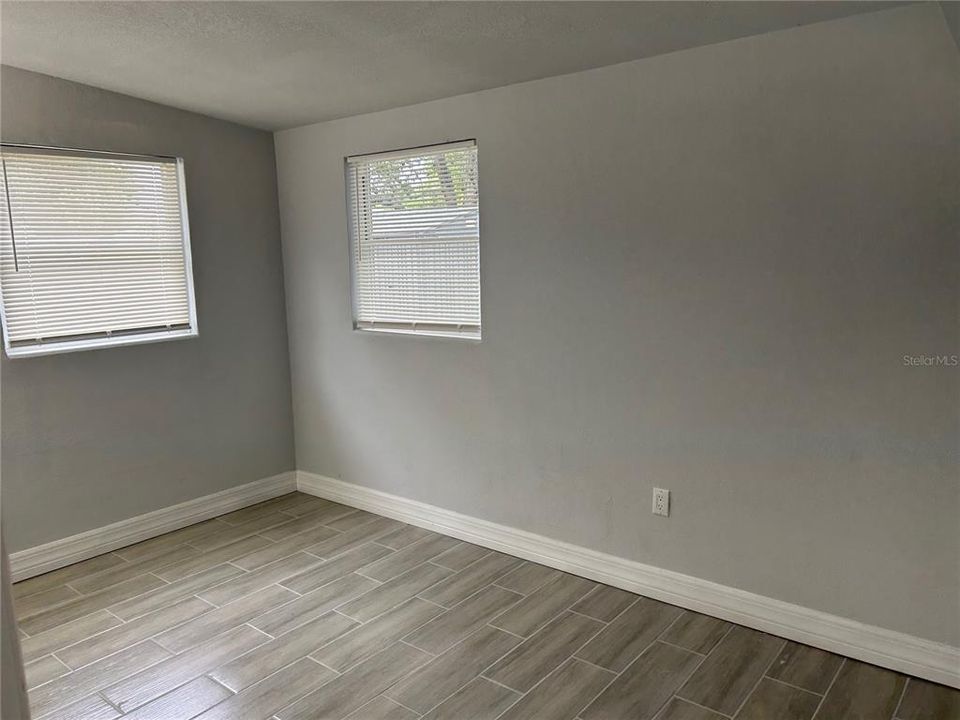 For Sale: $269,997 (3 beds, 2 baths, 1008 Square Feet)