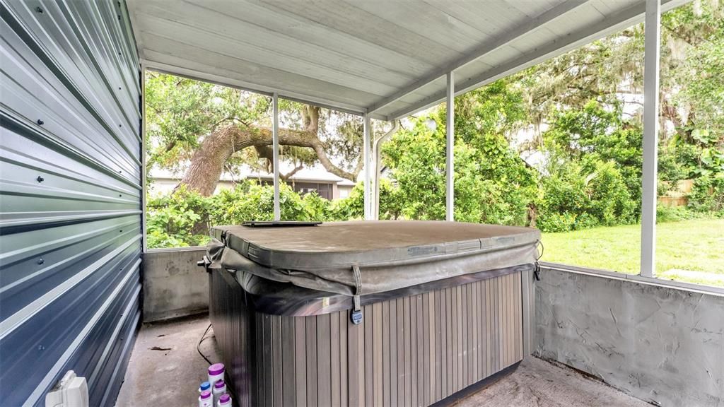 En Venta: $350,000 (4 camas, 2 baños, 1769 Pies cuadrados)