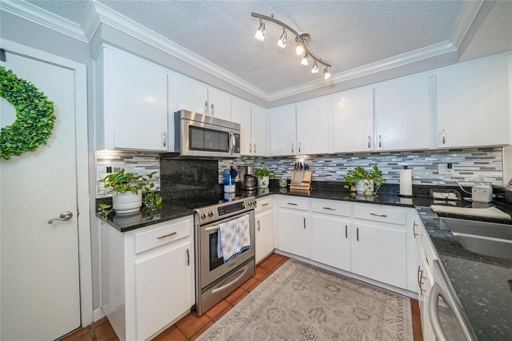 На продажу: $545,000 (2 спален, 2 ванн, 1634 Квадратных фут)