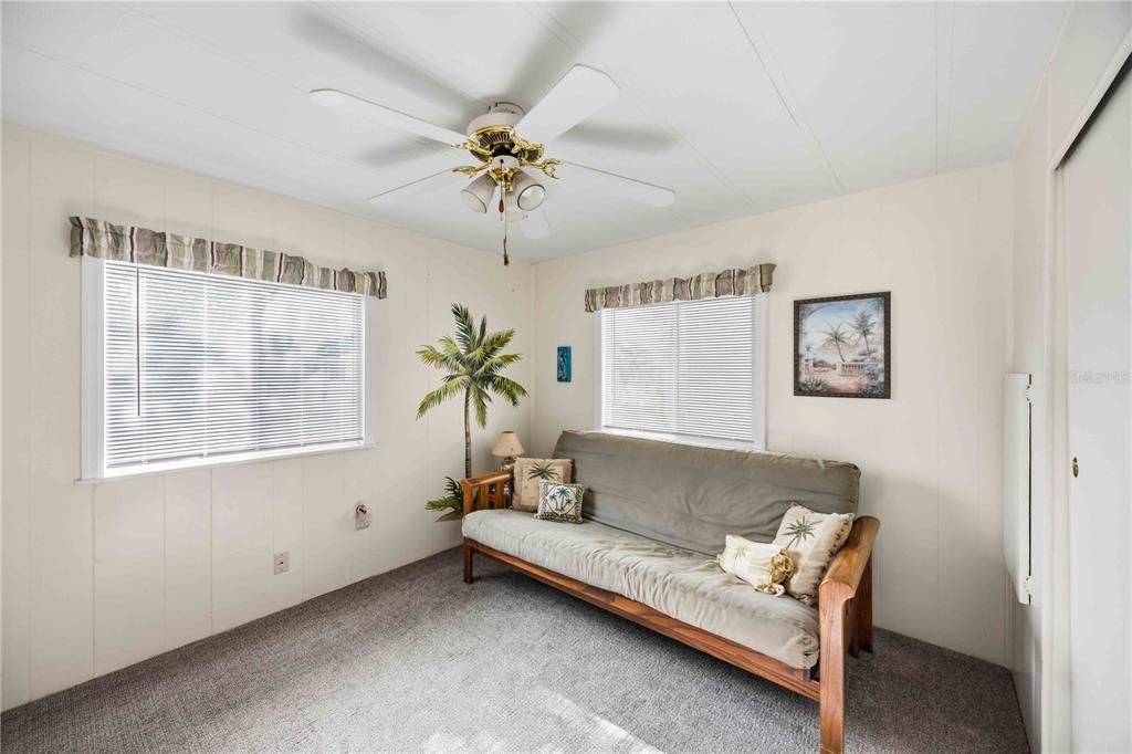 For Sale: $139,000 (2 beds, 2 baths, 1150 Square Feet)
