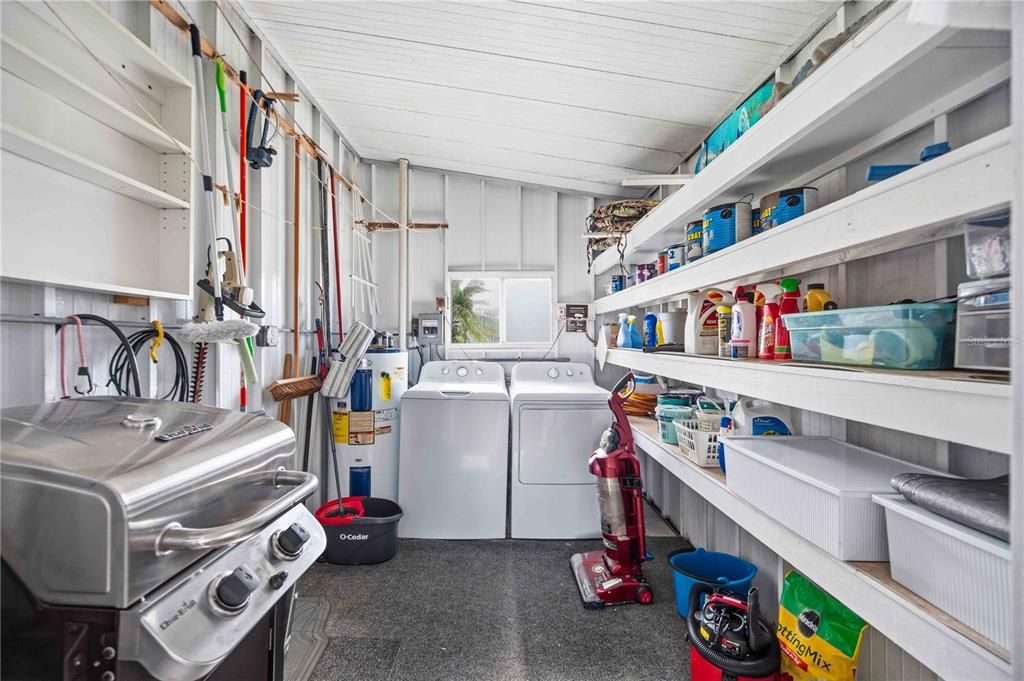 For Sale: $139,000 (2 beds, 2 baths, 1150 Square Feet)