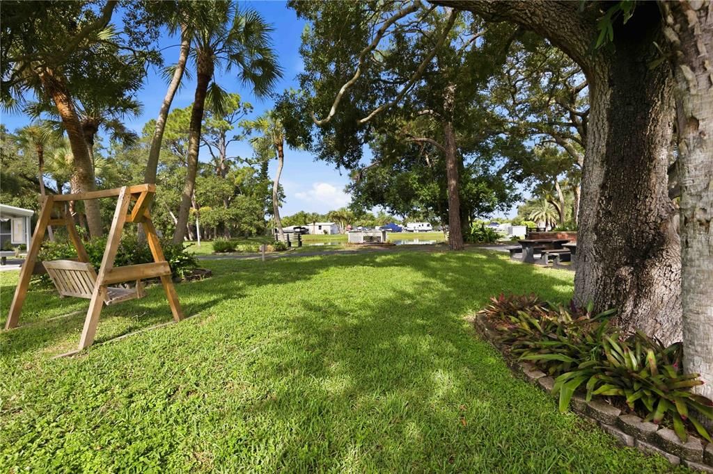 For Sale: $139,000 (2 beds, 2 baths, 1150 Square Feet)
