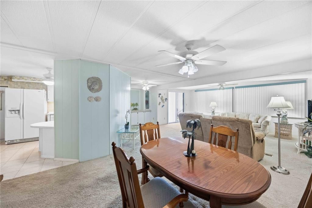 For Sale: $139,000 (2 beds, 2 baths, 1150 Square Feet)