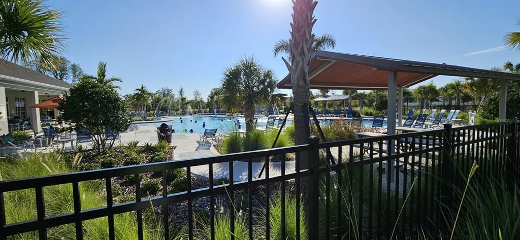 For Rent: $2,275 (3 beds, 2 baths, 1560 Square Feet)