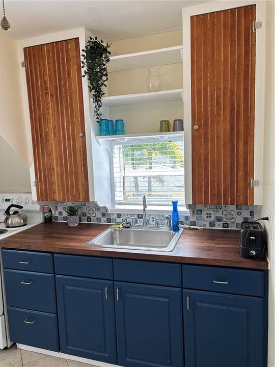 For Rent: $1,400 (0 beds, 1 baths, 339 Square Feet)