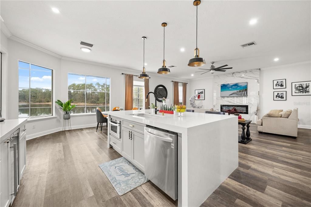 For Sale: $990,000 (5 beds, 4 baths, 4157 Square Feet)