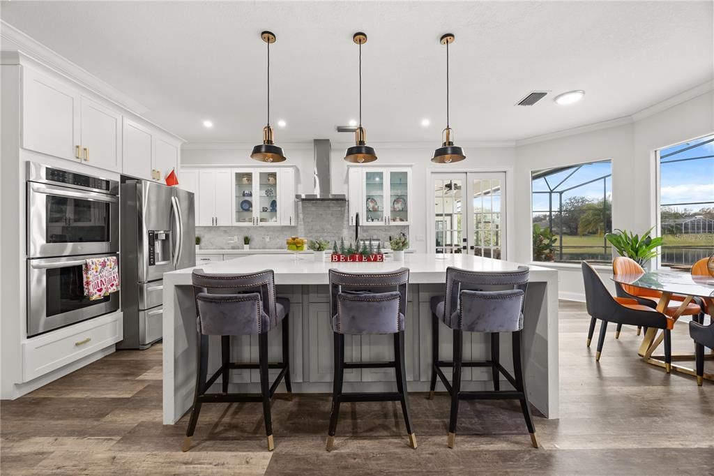 For Sale: $990,000 (5 beds, 4 baths, 4157 Square Feet)