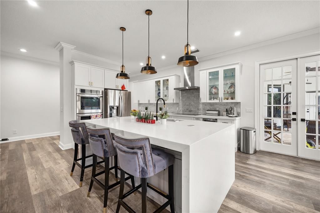 For Sale: $990,000 (5 beds, 4 baths, 4157 Square Feet)