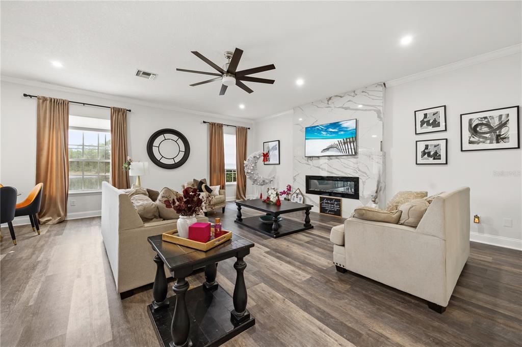 For Sale: $990,000 (5 beds, 4 baths, 4157 Square Feet)