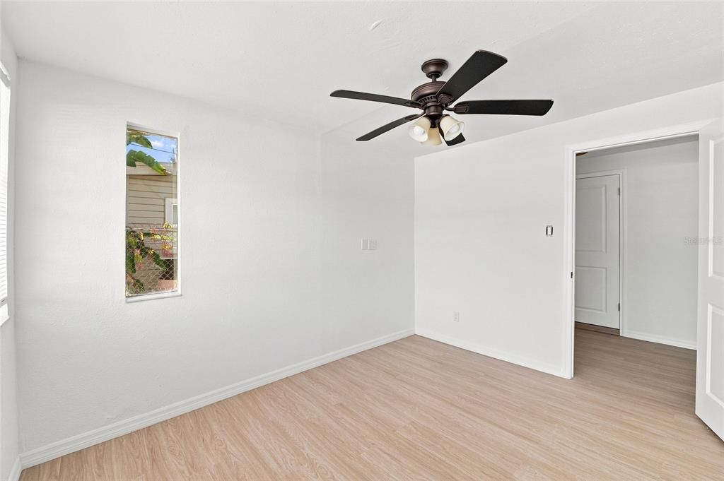 For Sale: $360,000 (4 beds, 2 baths, 1610 Square Feet)