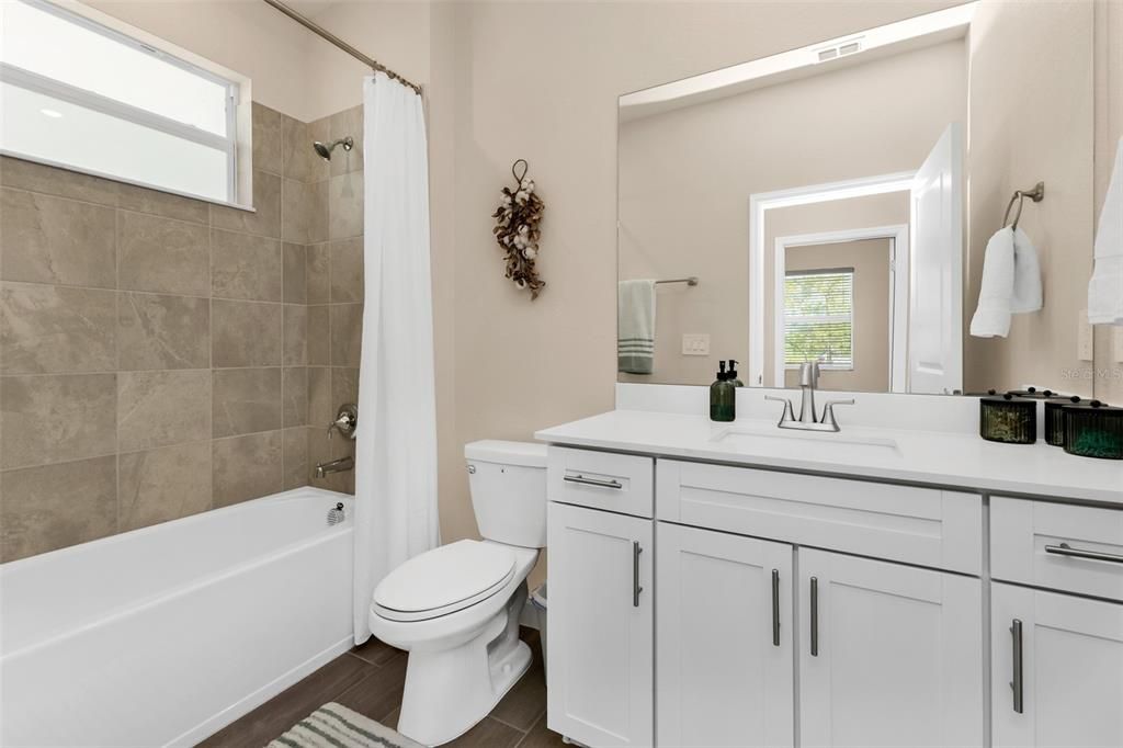 For Sale: $525,000 (3 beds, 3 baths, 2206 Square Feet)