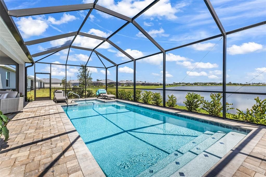 For Sale: $525,000 (3 beds, 3 baths, 2206 Square Feet)