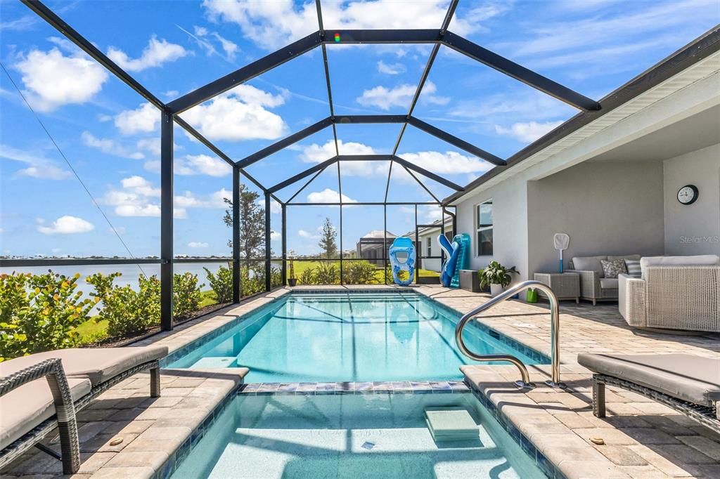 For Sale: $525,000 (3 beds, 3 baths, 2206 Square Feet)
