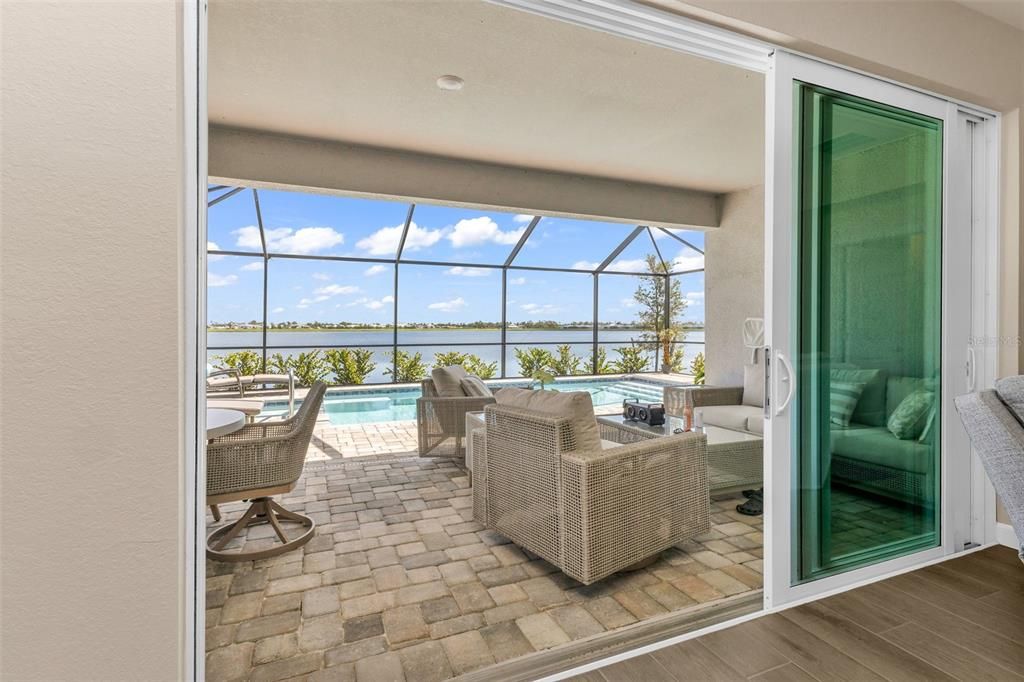 For Sale: $525,000 (3 beds, 3 baths, 2206 Square Feet)