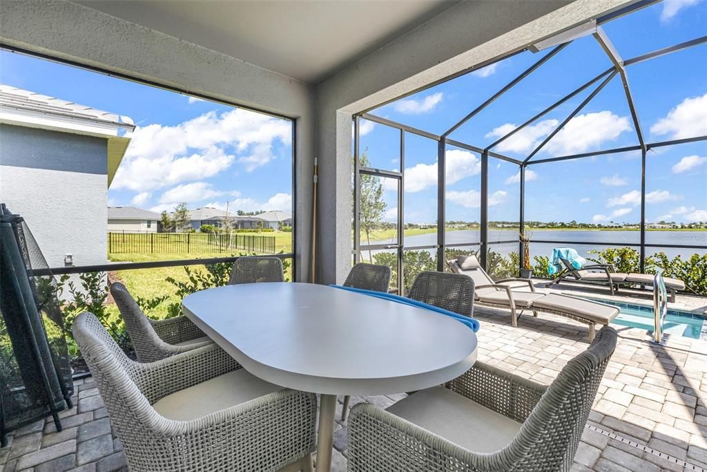 For Sale: $525,000 (3 beds, 3 baths, 2206 Square Feet)