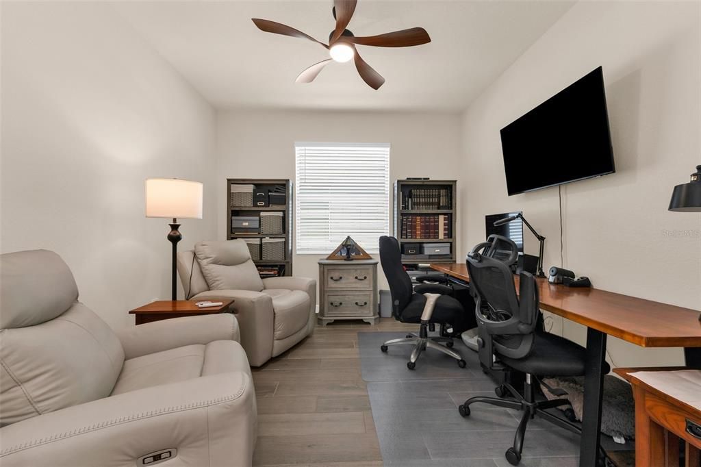 For Sale: $525,000 (3 beds, 3 baths, 2206 Square Feet)