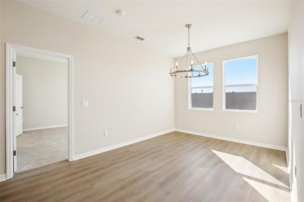 For Sale: $416,955 (4 beds, 2 baths, 1911 Square Feet)