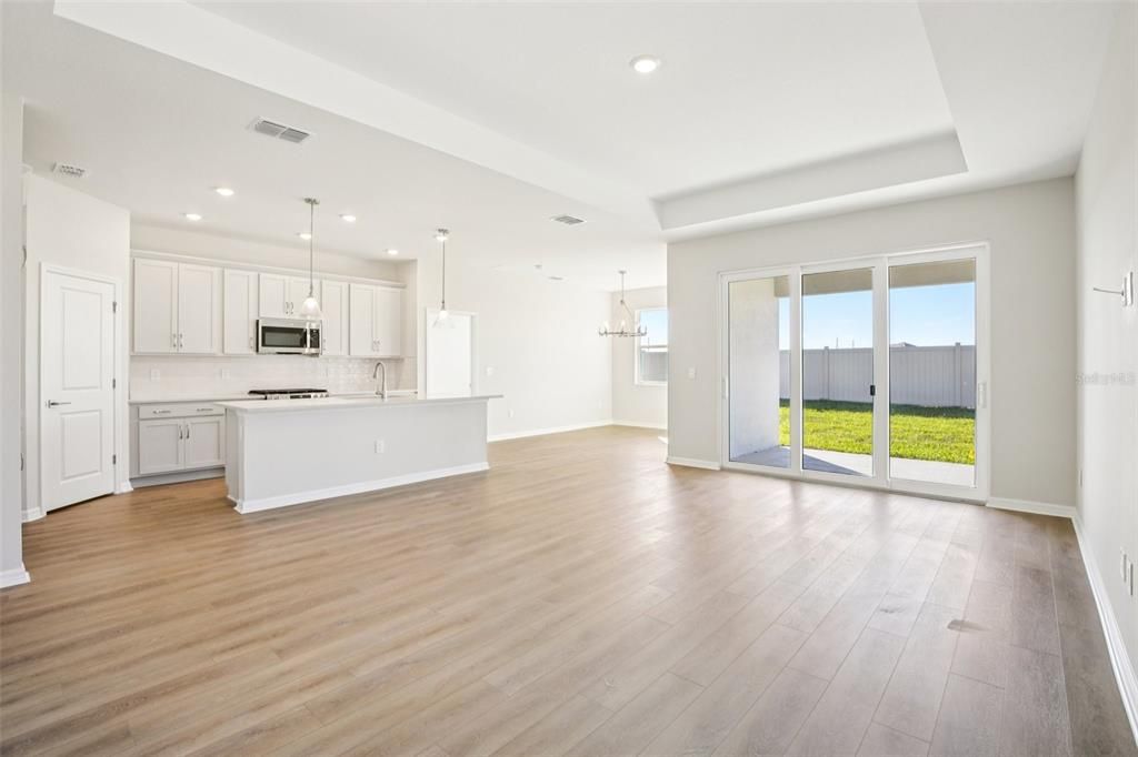 For Sale: $416,955 (4 beds, 2 baths, 1911 Square Feet)