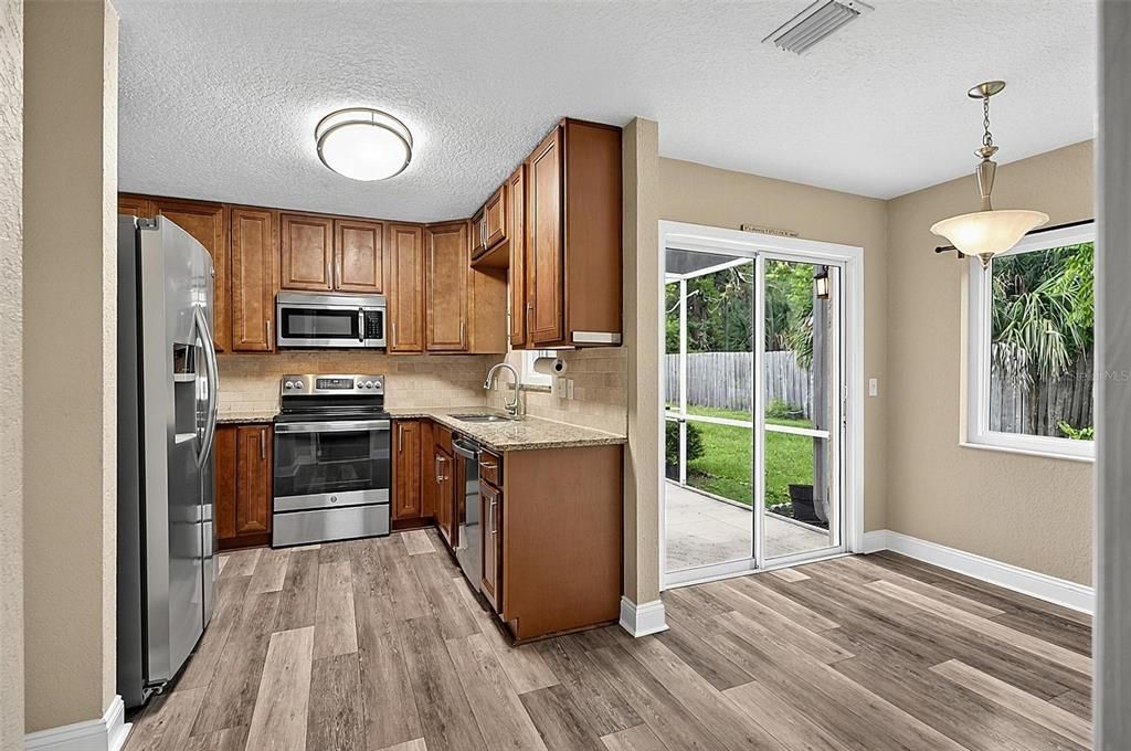 For Sale: $338,500 (3 beds, 2 baths, 1460 Square Feet)
